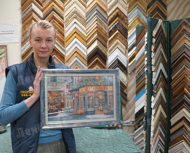 Багетная мастерская Ленбагет по проспекту Большевиков, оформление работ в паспарту и рамуи